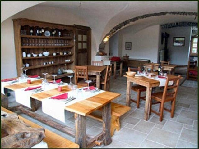 Agriturismo Il Fiocco Cesana Torinese Exterior foto