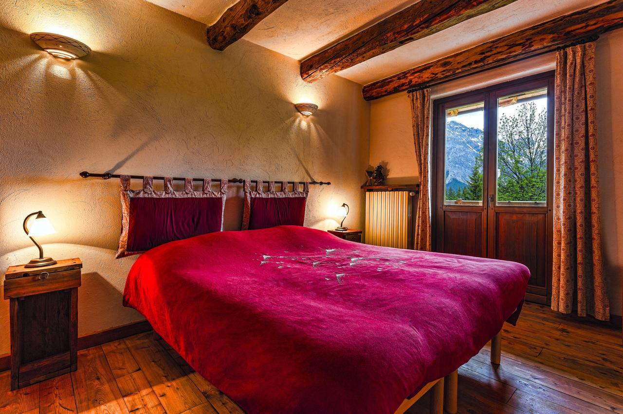 Agriturismo Il Fiocco Cesana Torinese Exterior foto