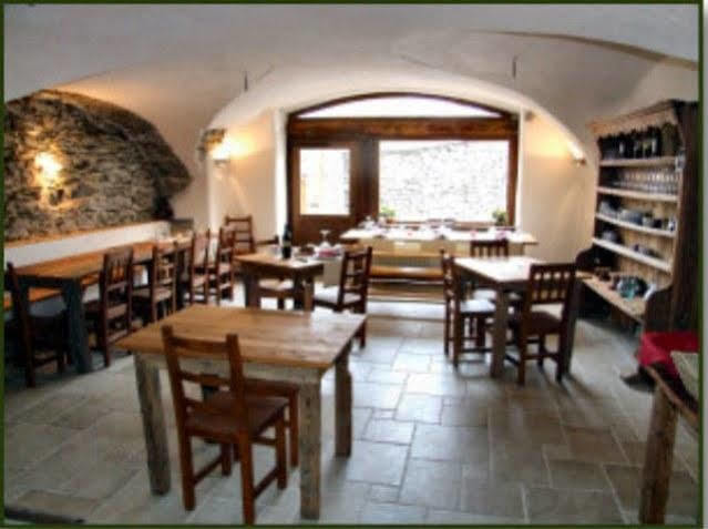 Agriturismo Il Fiocco Cesana Torinese Exterior foto