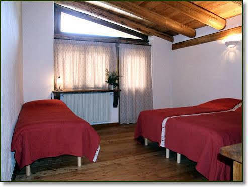 Agriturismo Il Fiocco Cesana Torinese Exterior foto